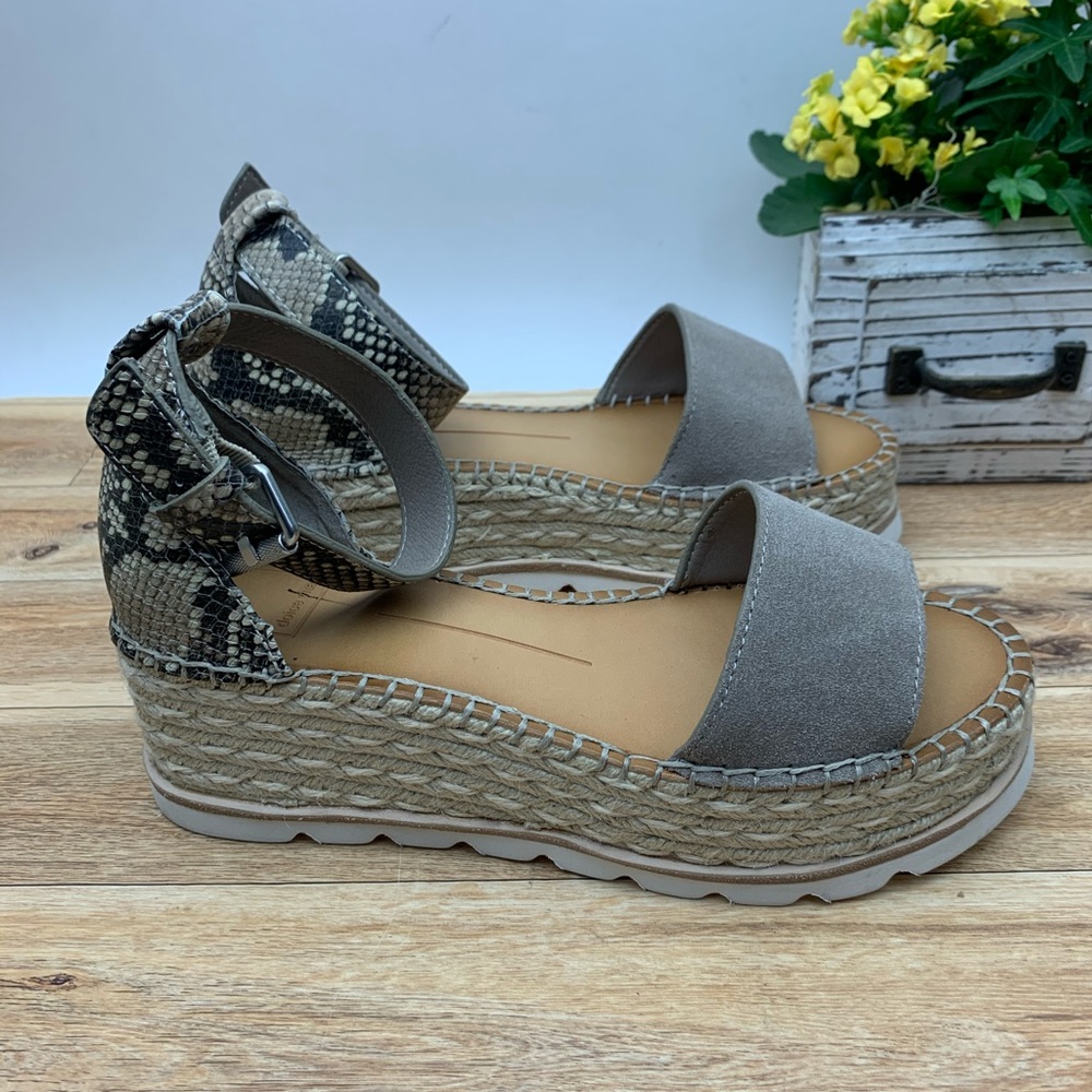 Dolce Vita
Larita Espadrille Platform Sandal - Picture 6 of 16